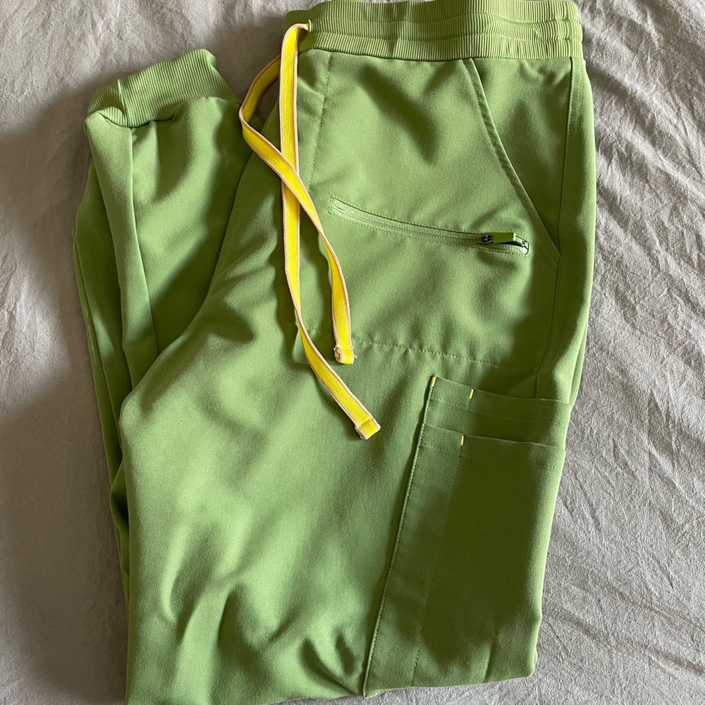 Dolan Hope 11-pocket CORE scrub jogger